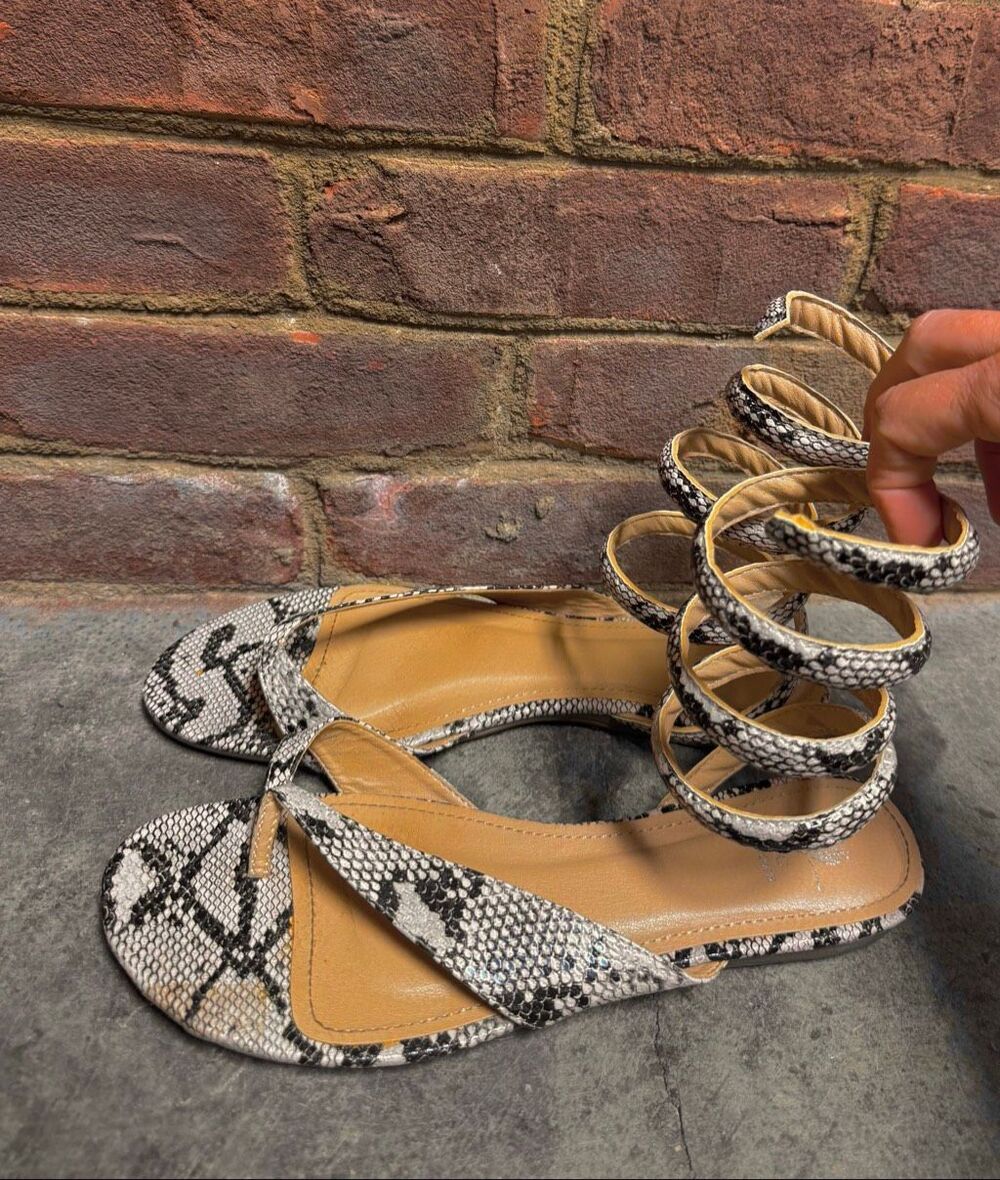 Women’s Natural Python Slinky Sandal Sz 10 - Picture 4 of 8